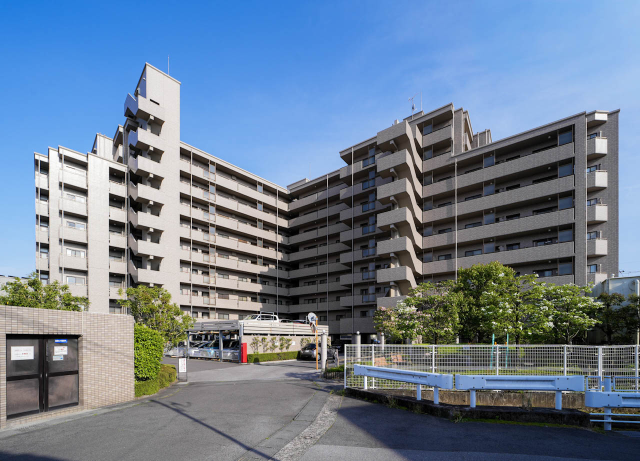 眺望のよいマンションの外観